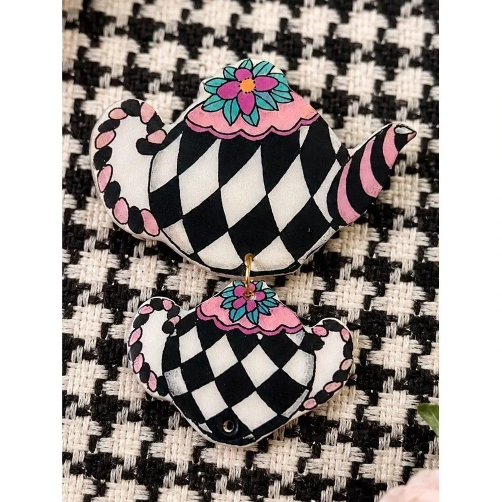 VTG 1993 The Wendelline Teapot Brooch Pin Dangle Whimsical Harlequin Checkered